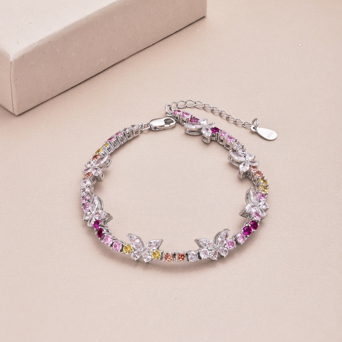 [AuraEcho]Ornate Colorful Butterfly Shape Round Cut Daily Bracelet