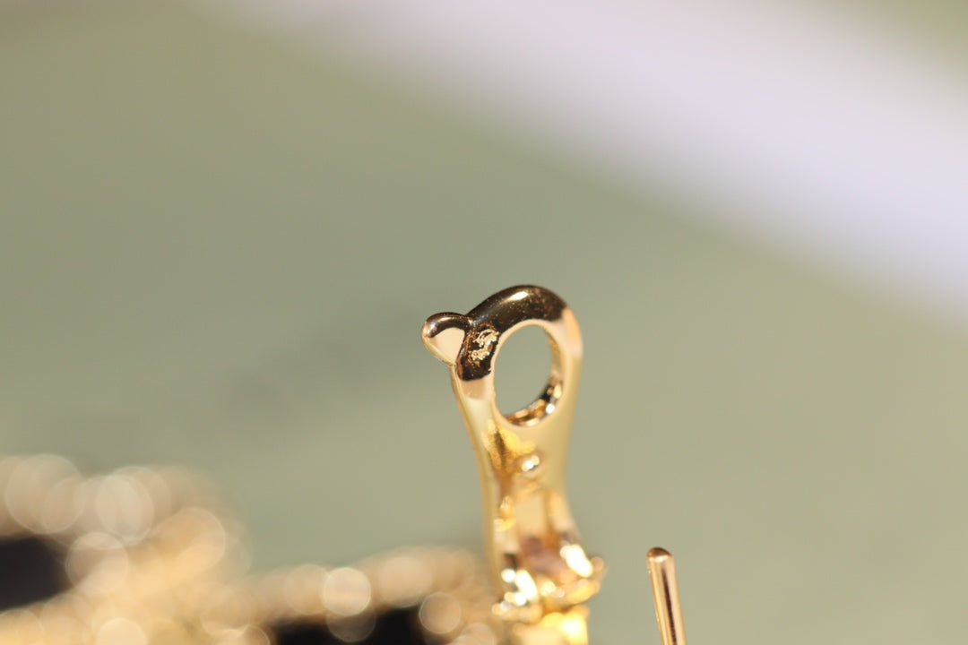 [AuraEcho]CLOVER EARRINGS GOLD ONYX MOP 3 MOTIF