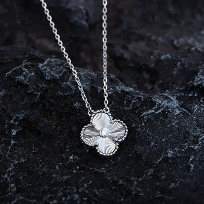 [AuraEcho]CLOVER  15MM DIAMOND LASER NECKLACE SILVER
