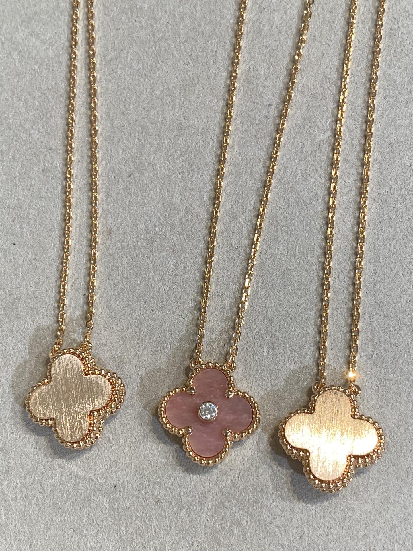 [AuraEcho]CLOVER 15MM DIAMOND RHODONITE NECKLACE