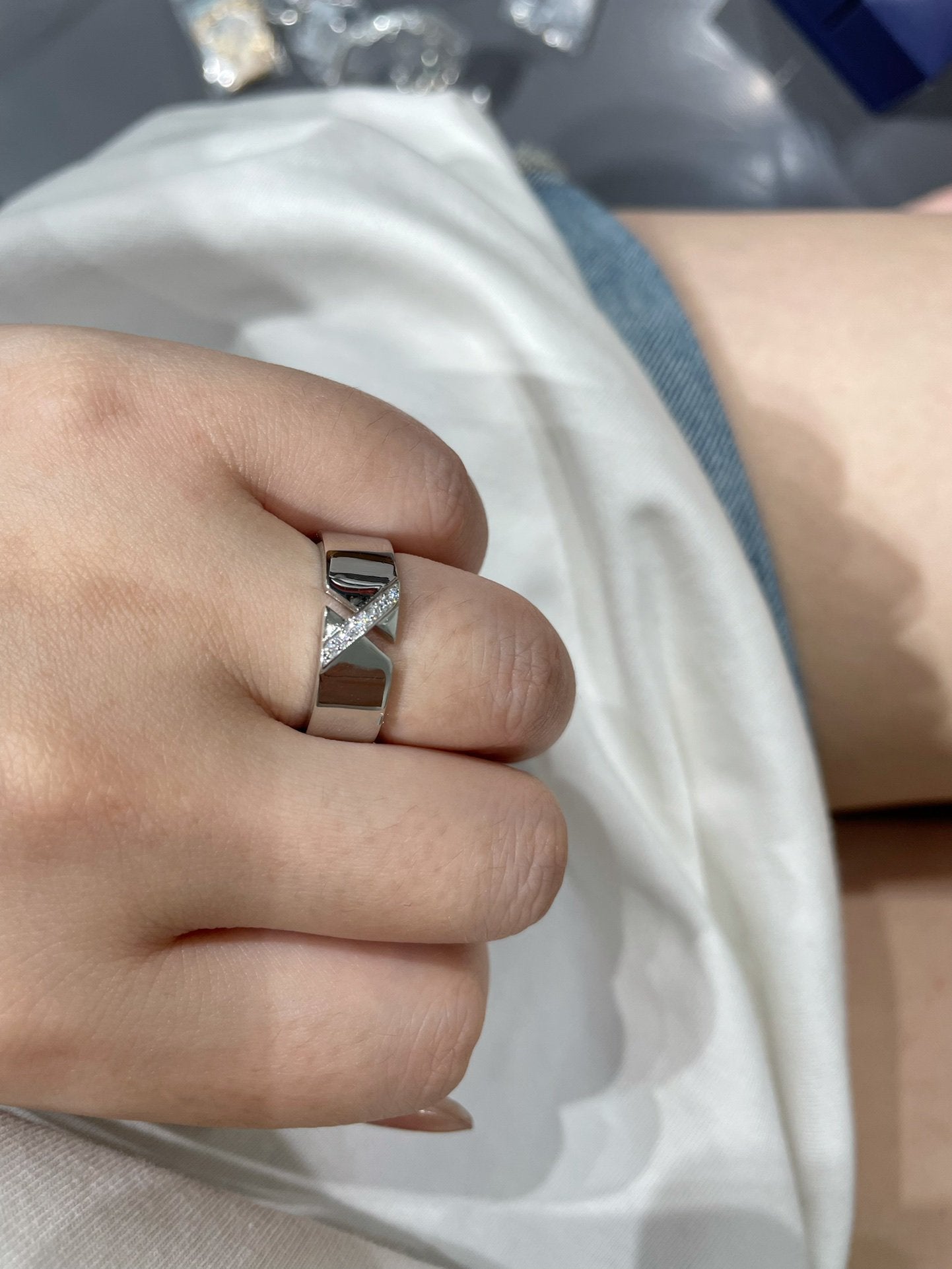 [AuraEcho]LIENS EVIDENCE DIAOMOND RING