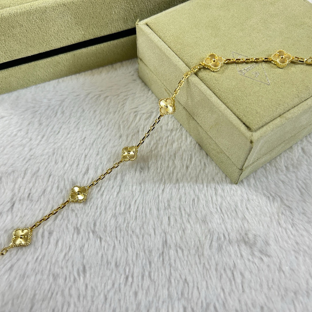 [AuraEcho]CLOVER 6 MOTIF DIAMOND BRACELET