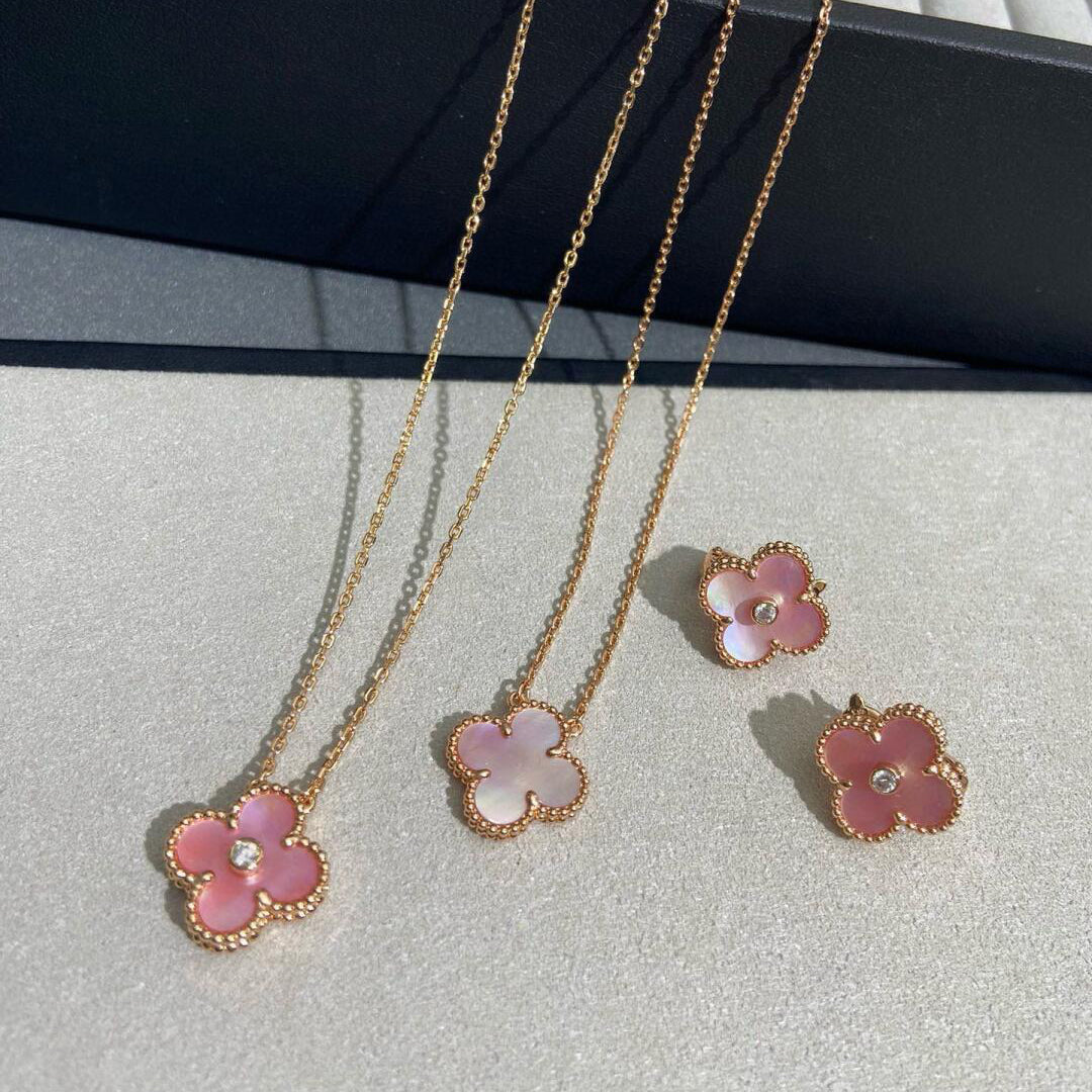 [AuraEcho]CLOVER MEDIUM 1 DIAMOND PINK EARRINGS