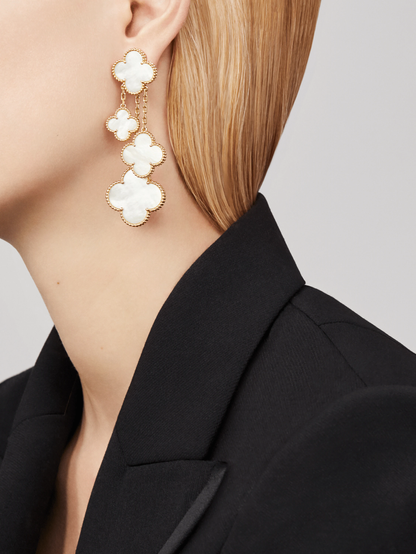 [AuraEcho]CLOVER EARRINGS WHITE MOP 4 MOTIFS GOLD